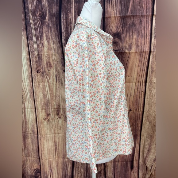 L. L. Bean wrinkle resistant button down 3/4 sleeves floral blouse women’s M - Picture 10 of 15